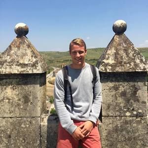 Meet your Posher, Carter